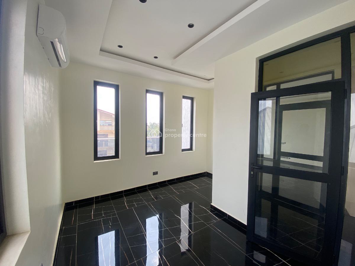 Luxury 4 Bedroom  5 Bathroom Townhouse, Chairs Street, Ogbojo, Adenta Municipal, Accra, Townhouse for Sale