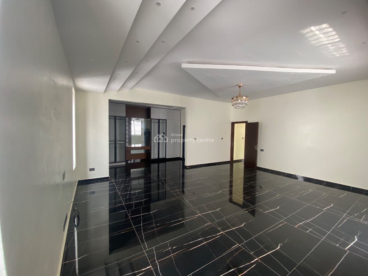 Luxury 4 Bedroom  5 Bathroom Townhouse, Chairs Street, Ogbojo, Adenta Municipal, Accra, Townhouse for Sale