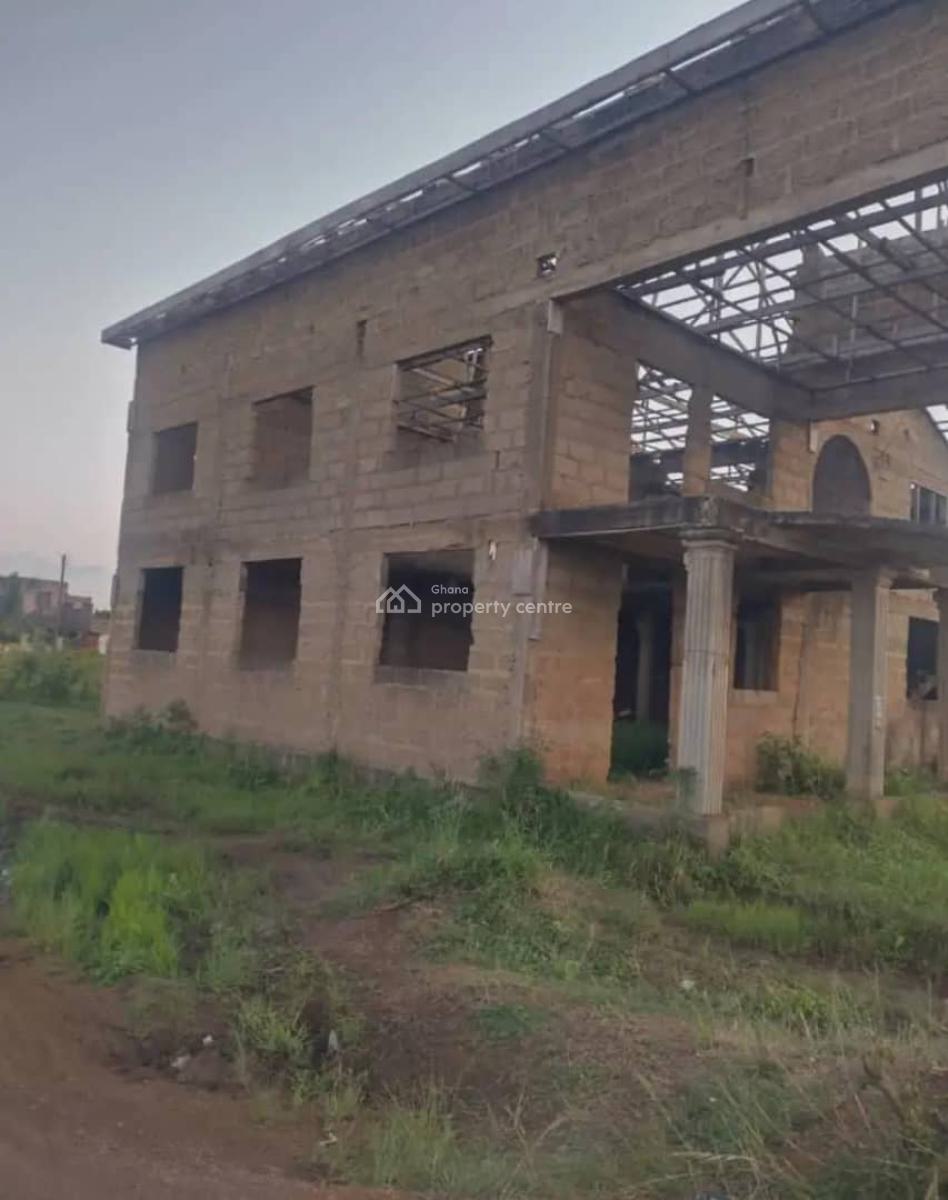 Uncompleted House in Oyibi, Oyibi, Accra, House for Sale