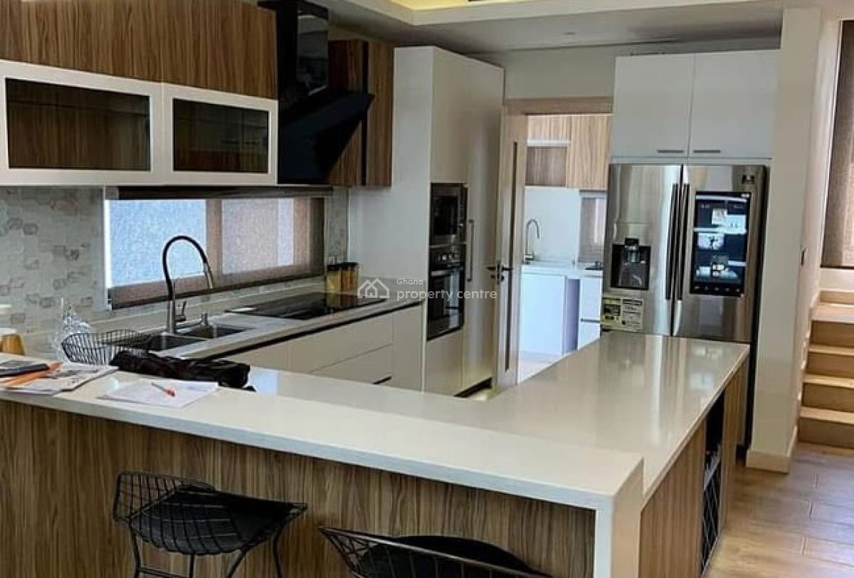 Executive Semi-furnished 4 Bedrooms, Cantonments, Accra, House for Rent