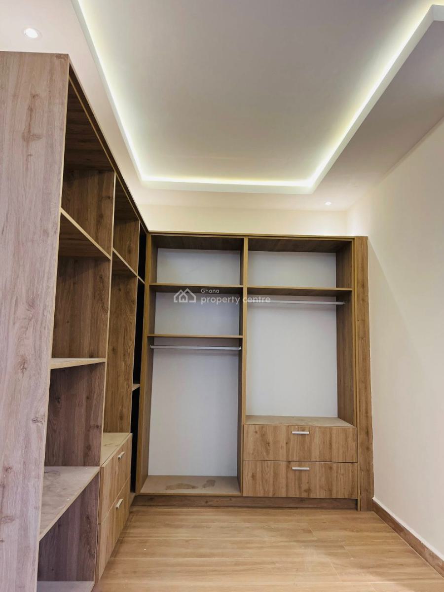 Executive 4 Bedrooms, Ashaley Botwe, Adenta Municipal, Accra, House for Sale