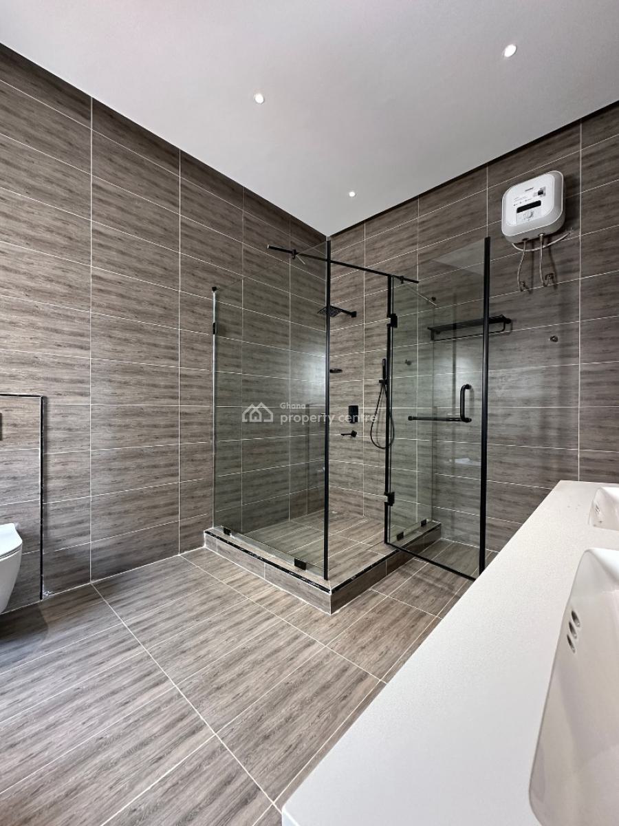 Executive 4 Bedroom, Oyarifa, La Nkwantanang Madina Municipal, Accra, House for Sale