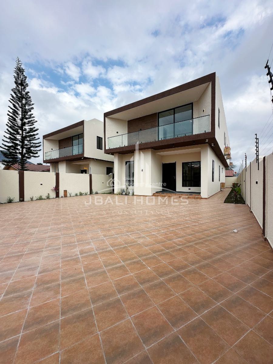 Executive 4 Bedroom, Oyarifa, La Nkwantanang Madina Municipal, Accra, House for Sale