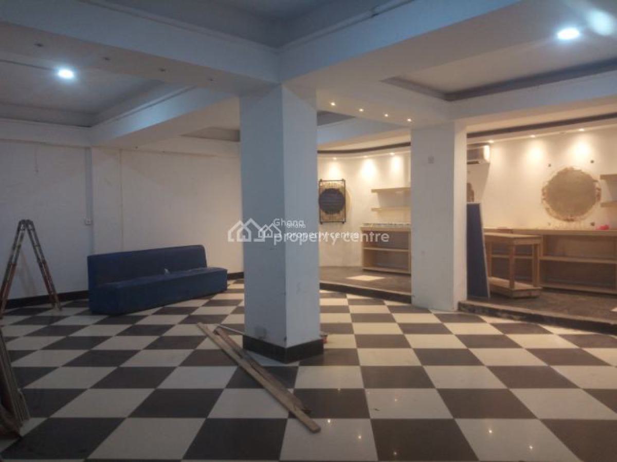 350 Sqm Commercial Space, Osu, Accra, Commercial Property for Rent