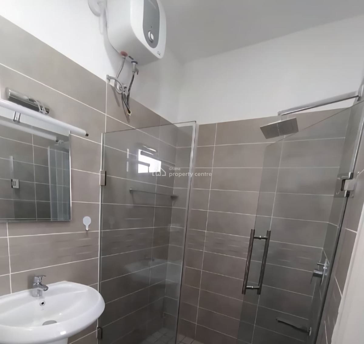 4 Bedroom Townhouse in a Gated Community, Tseaddo, East Airport, Airport Residential Area, Accra, Townhouse for Sale