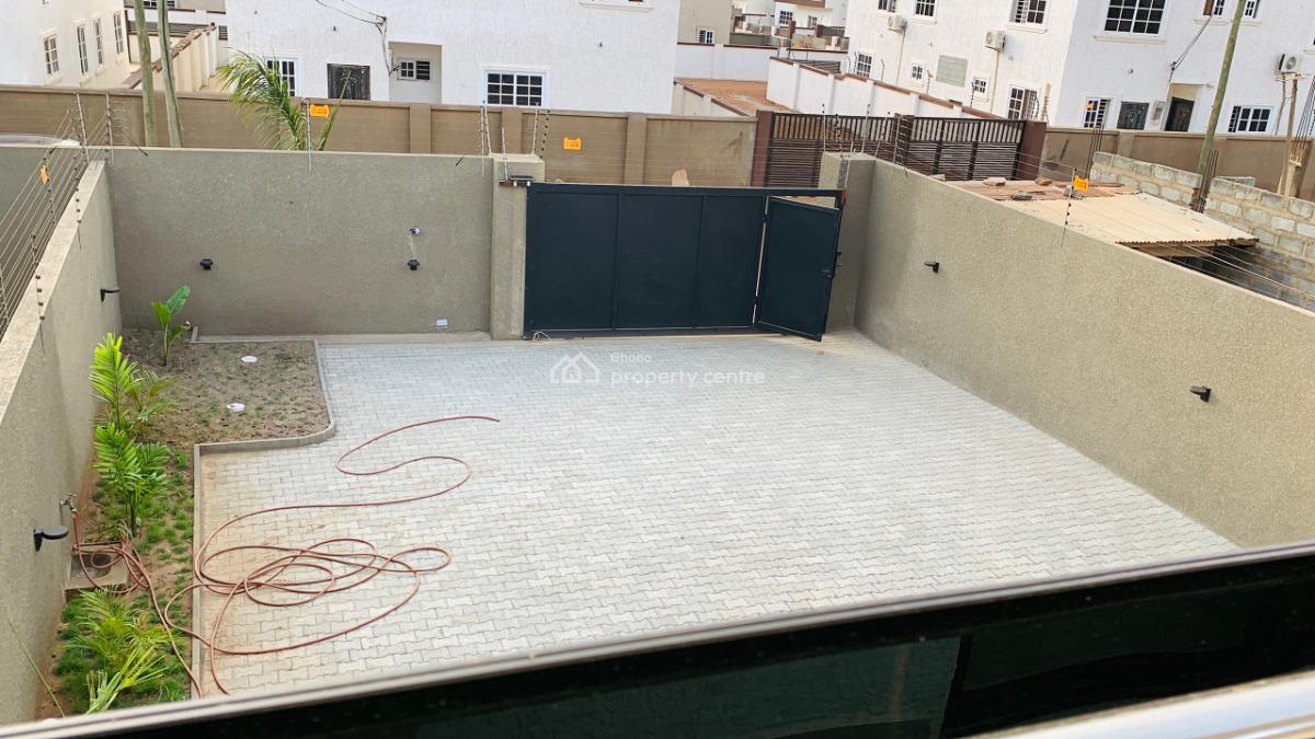 Executive Newly Built 4 Bedrooms, Community 25, Tema, Accra, House for Sale