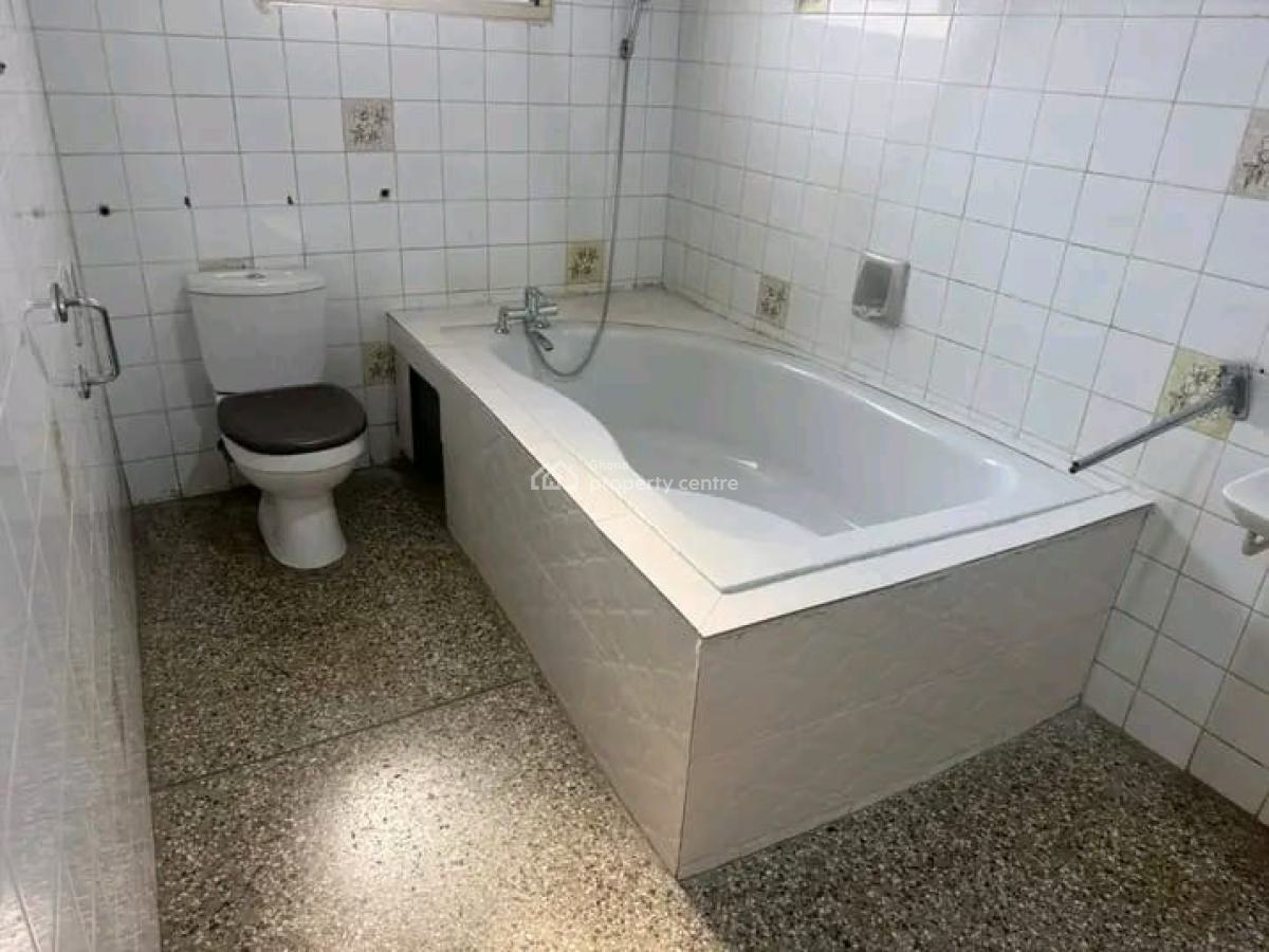 Decent 4-bedroom House, Tantra Hill, Ga West Municipal, Accra, House for Rent