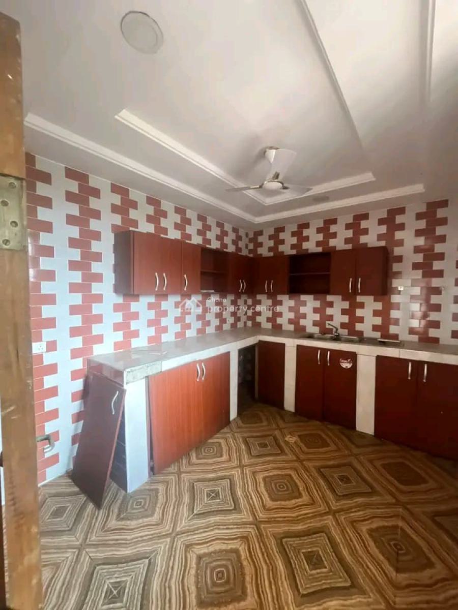 Executive 2-bedroom Flat, Dansoman, Accra, Apartment for Rent