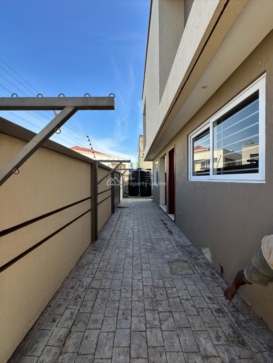 Executive 3 Bedroom, Tse Addo, Accra, House for Sale