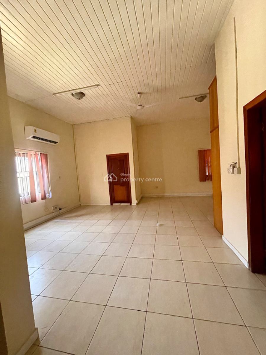 3 Bedroom House Ideal for Office, North Labone, Accra, Semi-detached Duplex for Rent