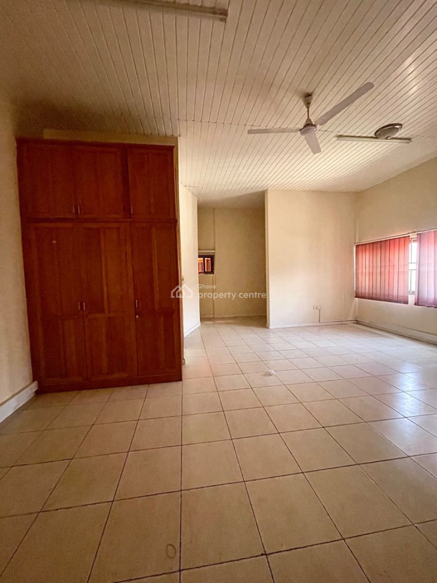 3 Bedroom House Ideal for Office, North Labone, Accra, Semi-detached Duplex for Rent