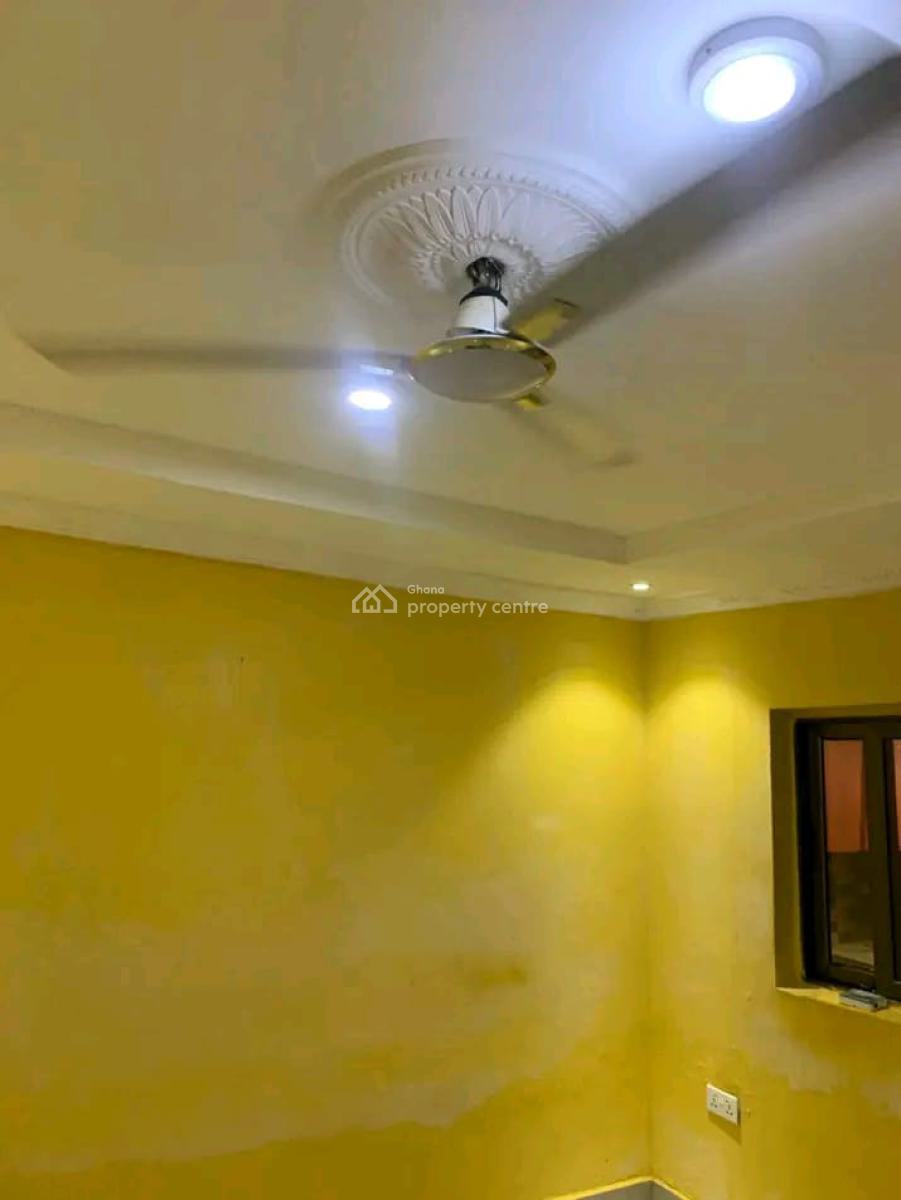 Chamber and Hall Apartment @ Madina Social Welfarw, Social Welfare, Madina, La Nkwantanang Madina Municipal, Accra, Apartment for Rent