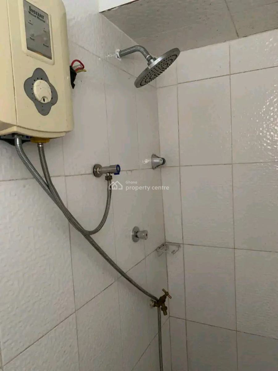 Chamber and Hall Apartment @ Madina Social Welfarw, Social Welfare, Madina, La Nkwantanang Madina Municipal, Accra, Apartment for Rent