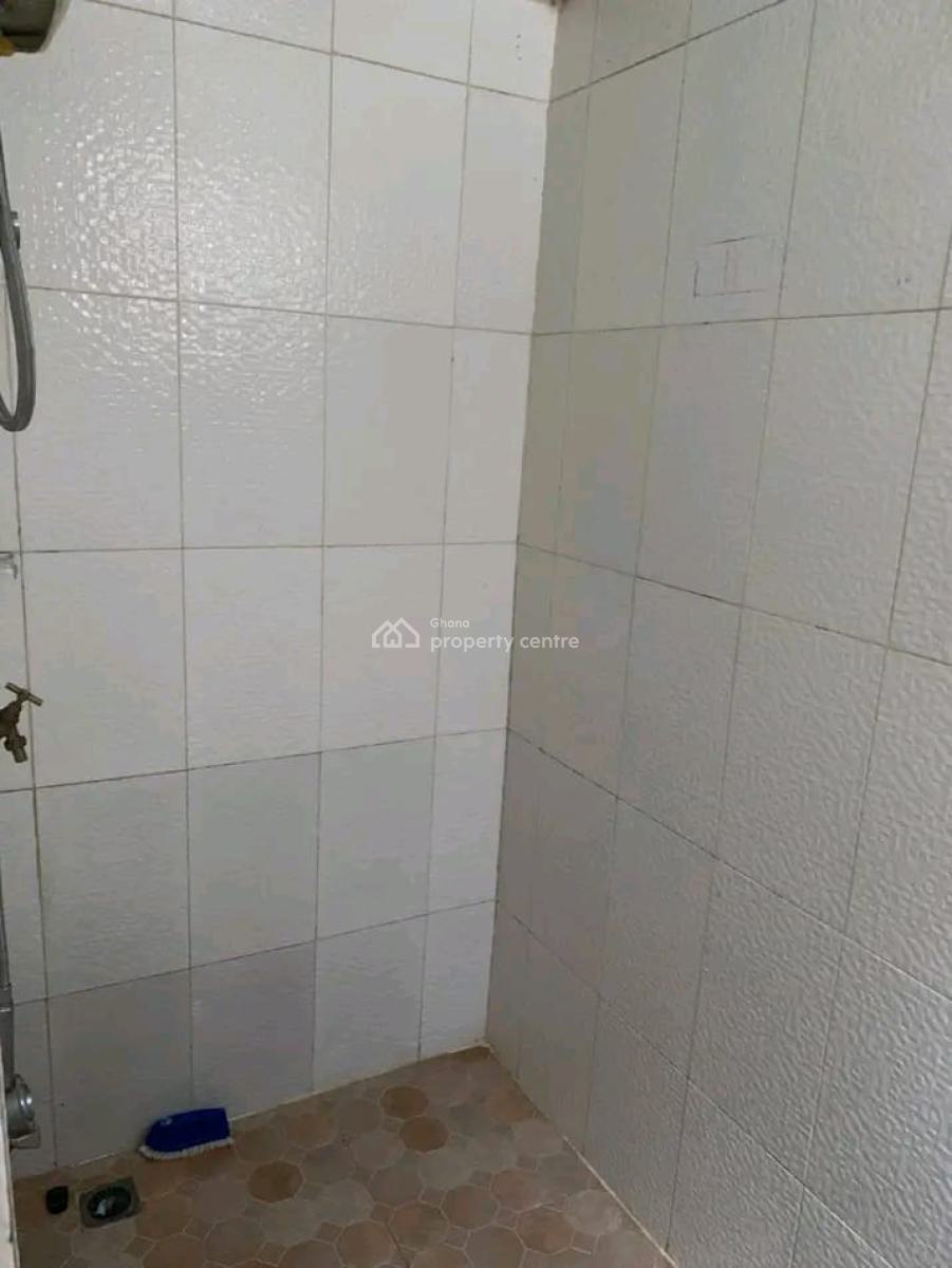 Chamber and Hall Apartment @ Madina Social Welfarw, Social Welfare, Madina, La Nkwantanang Madina Municipal, Accra, Apartment for Rent