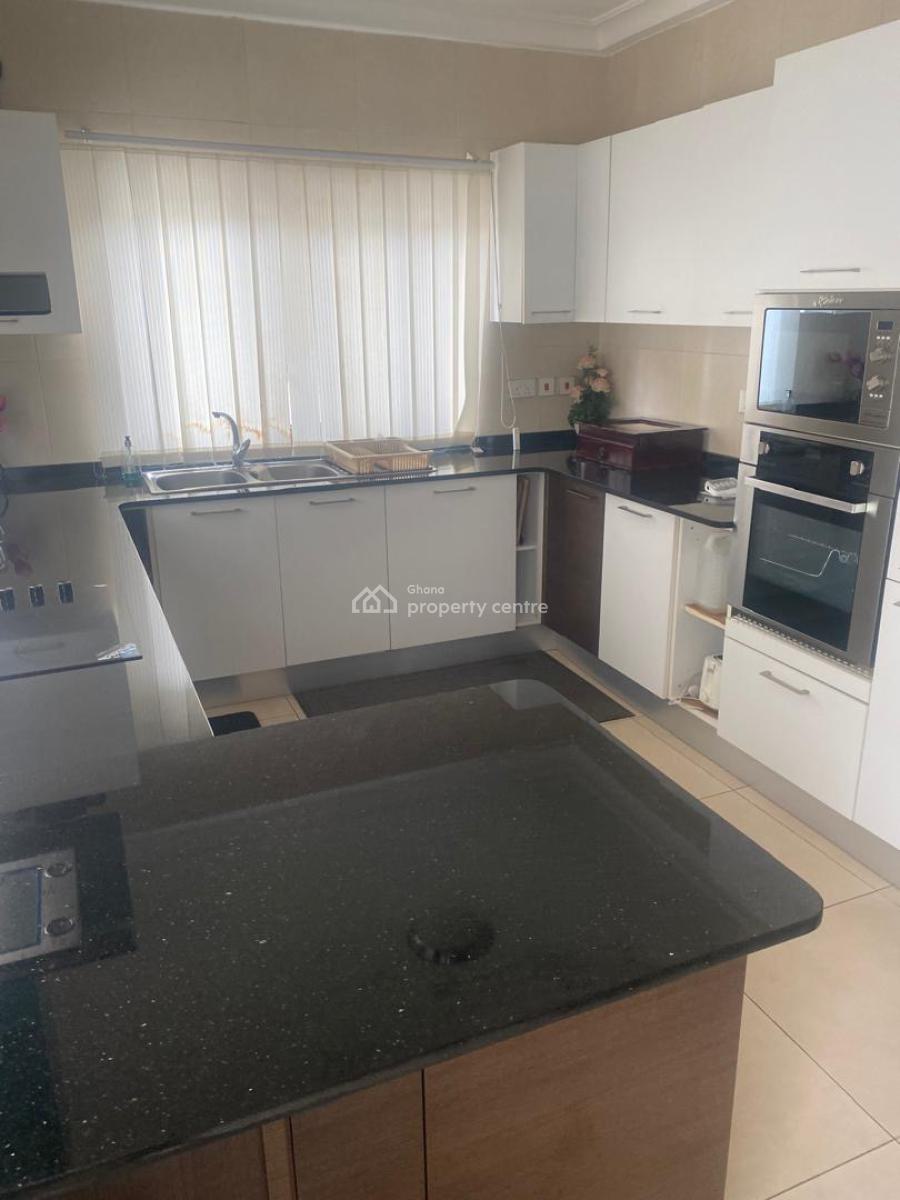 Cantonments 5 Bedrooms with Boys Quarters, Cantonments, Cantonments, Accra, Townhouse for Rent