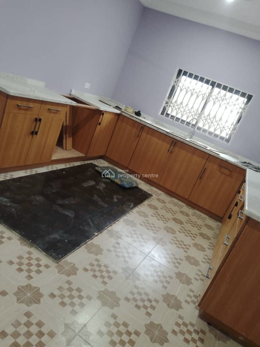 3 Bedrooms, Ablekuma Highway Amormorley, Pokuase (pokoasi), Ga West Municipal, Accra, Apartment for Rent