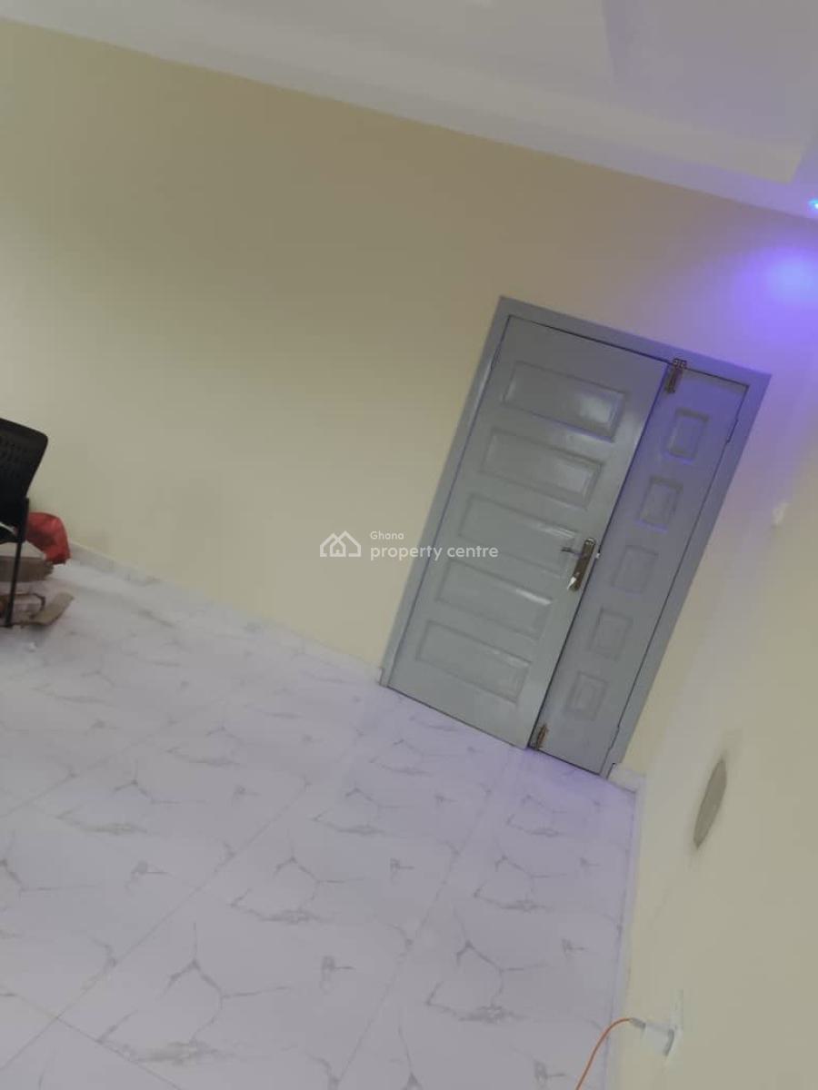 3 Bedrooms, Ablekuma Highway Amormorley, Pokuase (pokoasi), Ga West Municipal, Accra, Apartment for Rent
