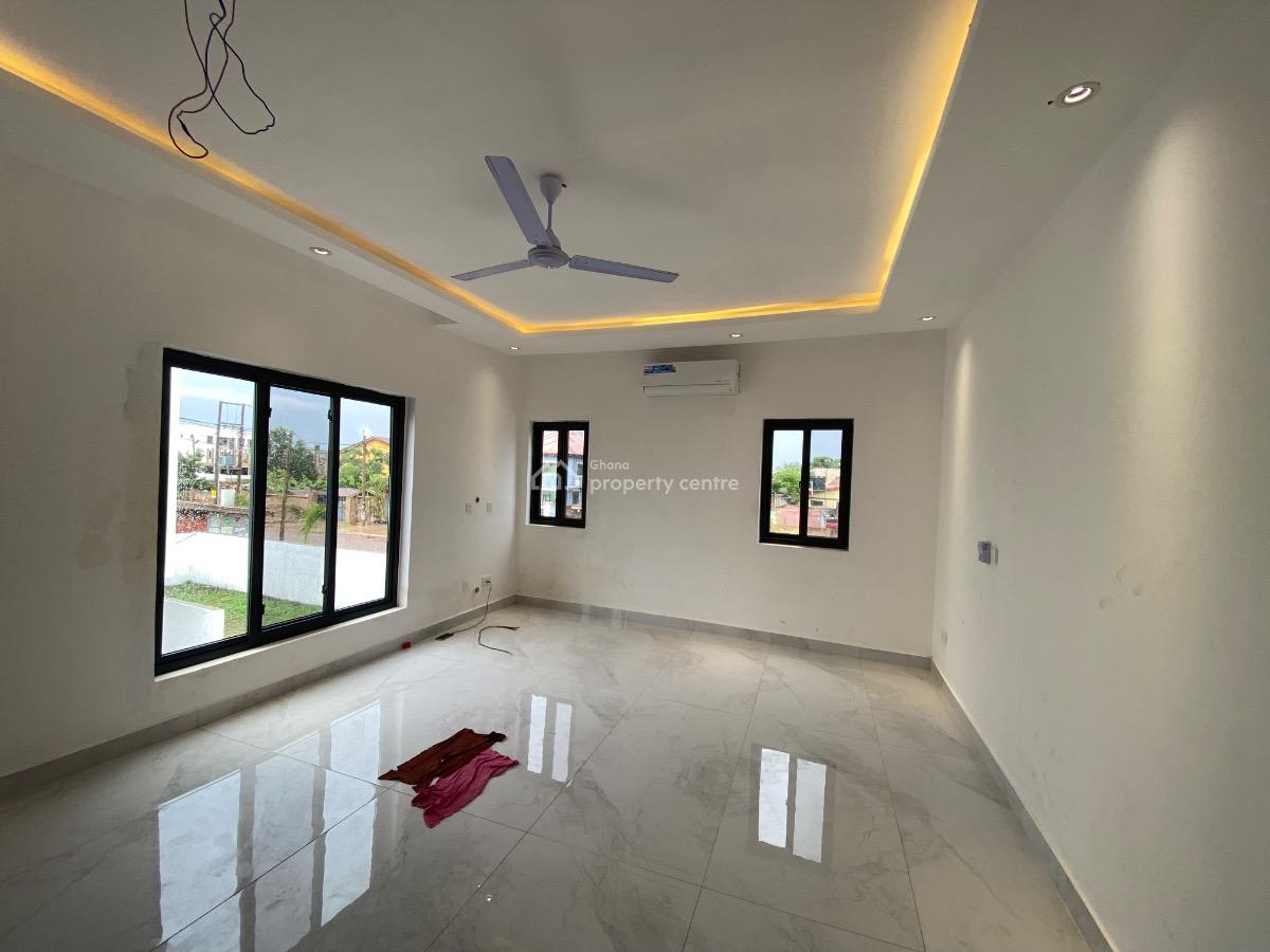 Luxury 3 Bedrooms Townhome, West Trassaco, Adjiringanor, East Legon, Accra, House for Sale