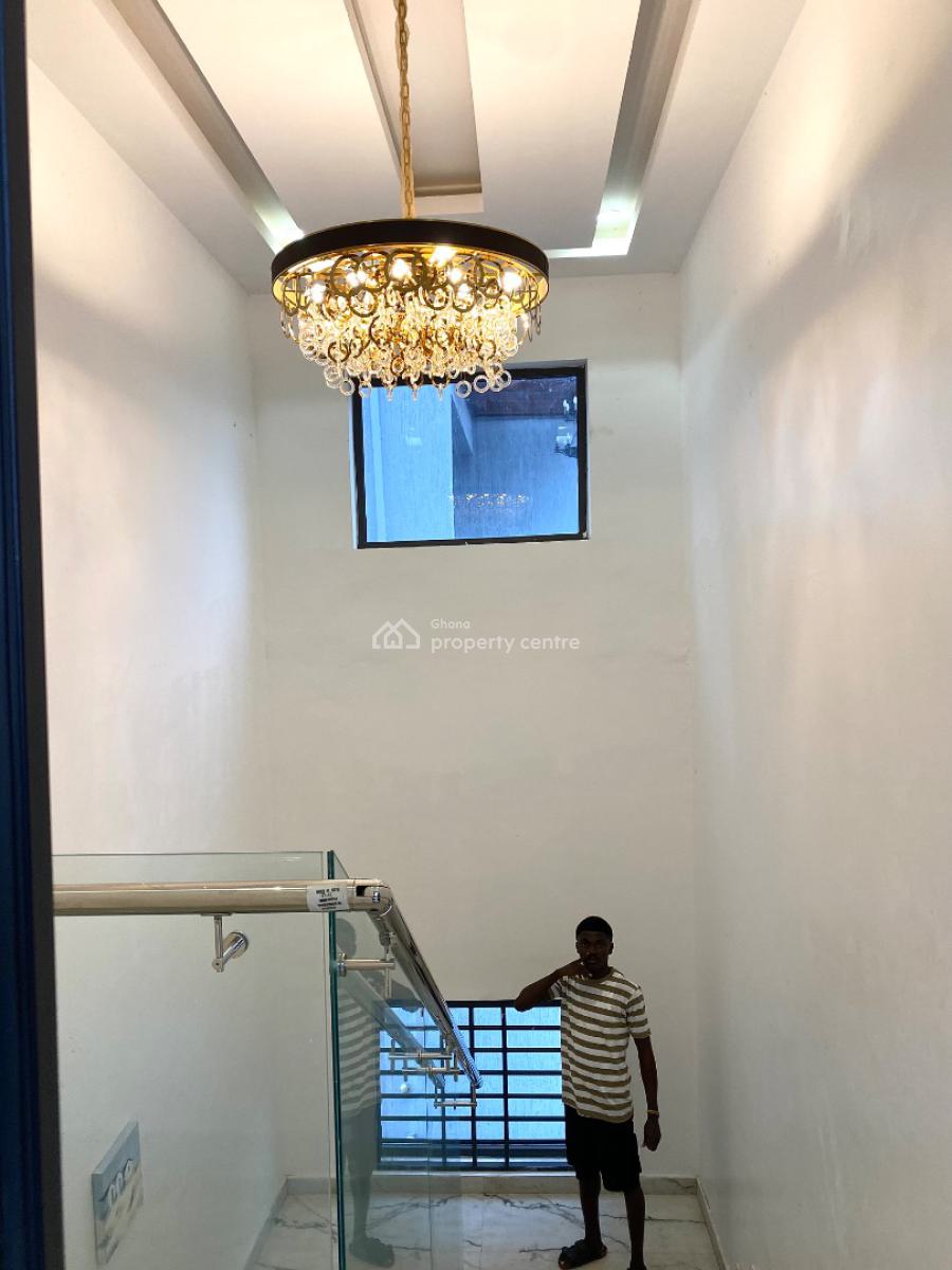 2 Bedrooms Apartment in East Airport, East Airport, East Airport, Airport Residential Area, Accra, Apartment for Rent