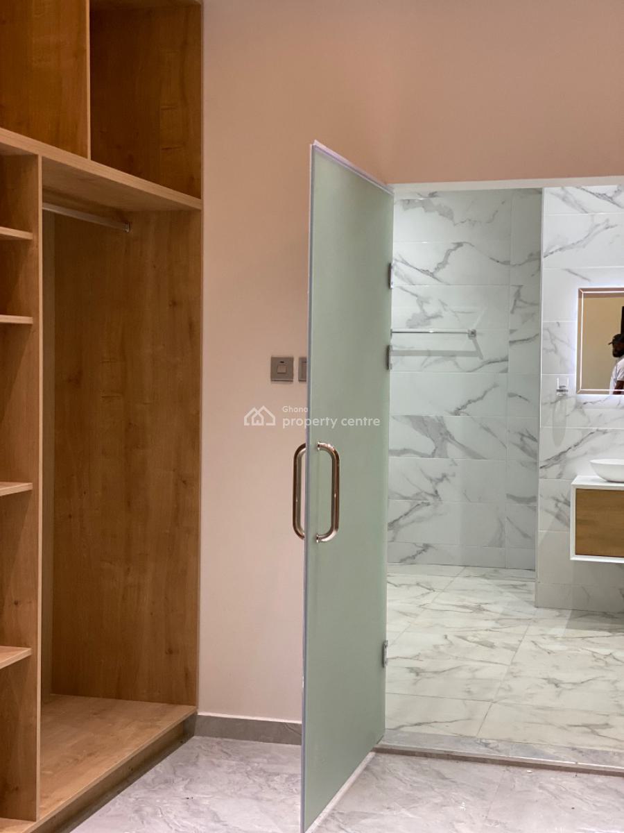 4 Bedrooms House at Lakeside Estates, Lakeside Estates, Adenta Municipal, Accra, House for Sale