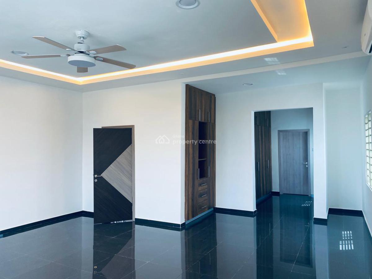 4 Bedrooms House Lakeside Estates, Lakeside Estates, Adenta Municipal, Accra, Detached Duplex for Sale