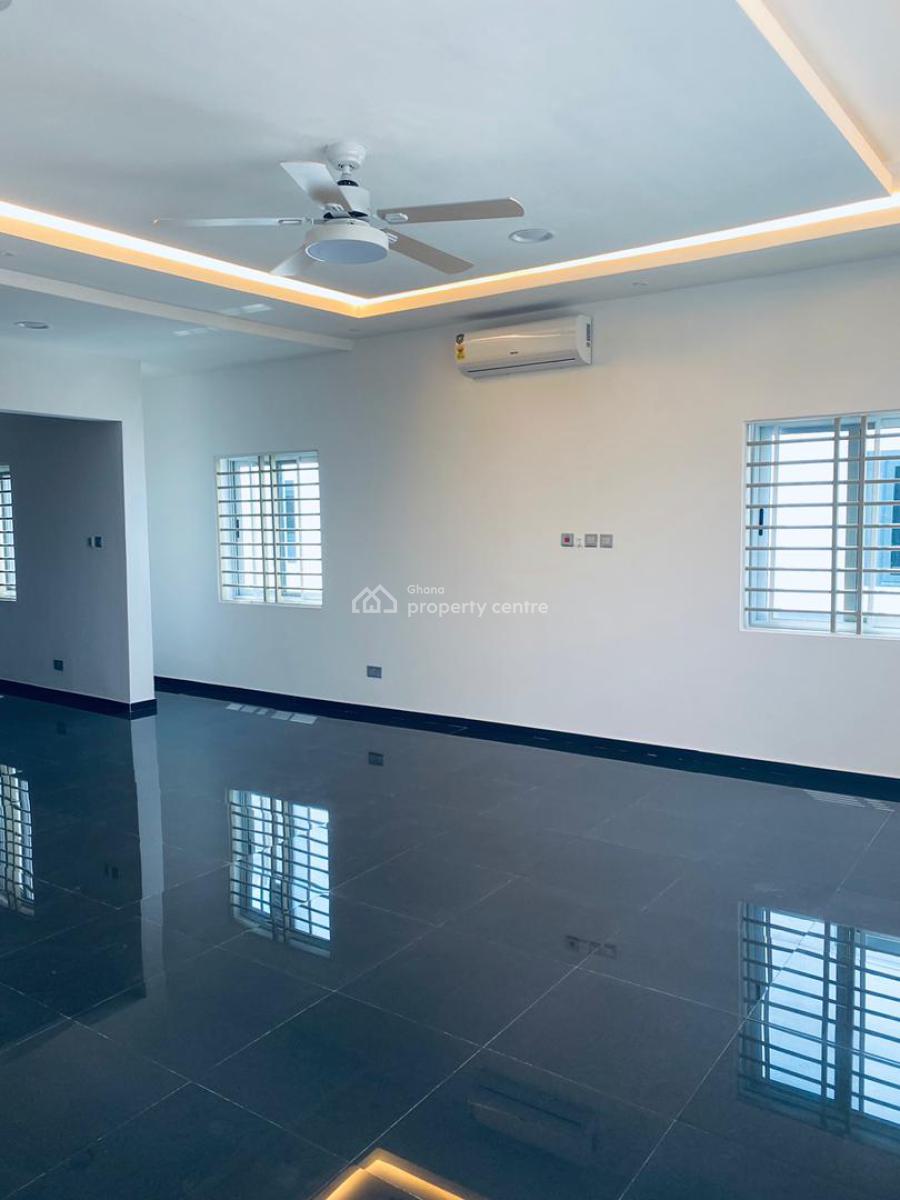 4 Bedrooms House Lakeside Estates, Lakeside Estates, Adenta Municipal, Accra, Detached Duplex for Sale