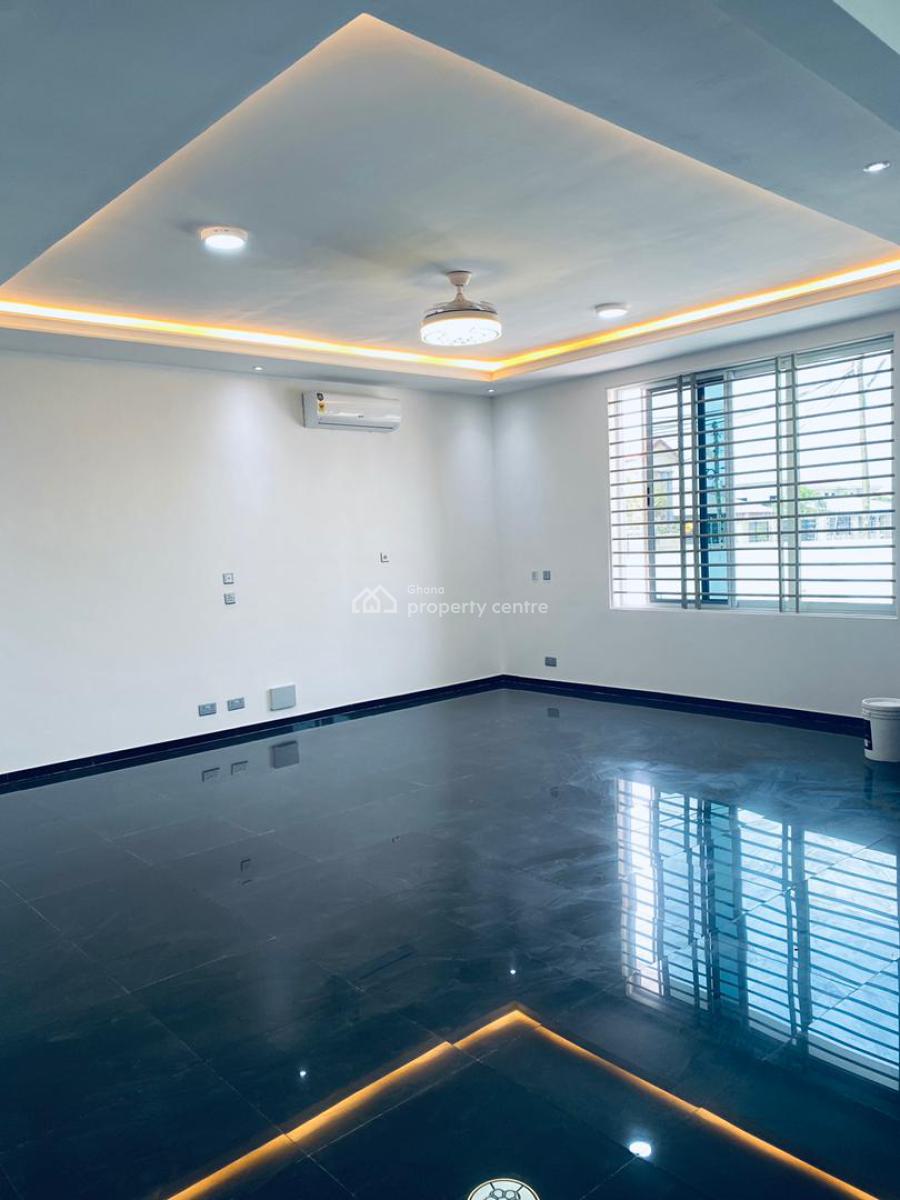 4 Bedrooms House Lakeside Estates, Lakeside Estates, Adenta Municipal, Accra, Detached Duplex for Sale