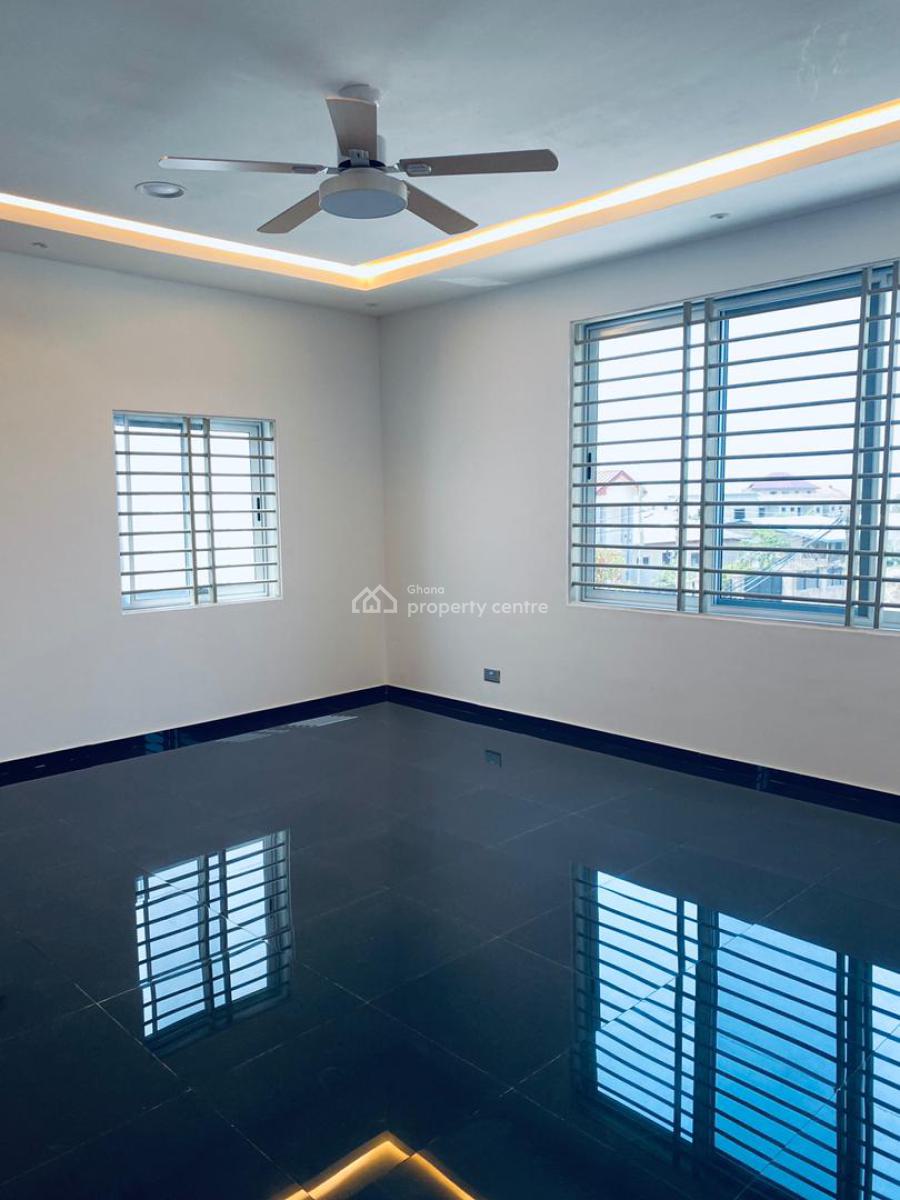 4 Bedrooms House Lakeside Estates, Lakeside Estates, Adenta Municipal, Accra, Detached Duplex for Sale