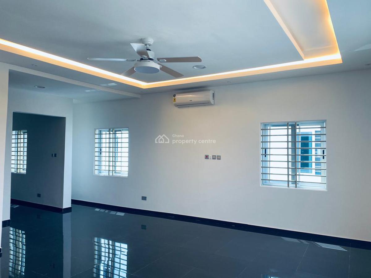 4 Bedrooms House Lakeside Estates, Lakeside Estates, Adenta Municipal, Accra, Detached Duplex for Sale