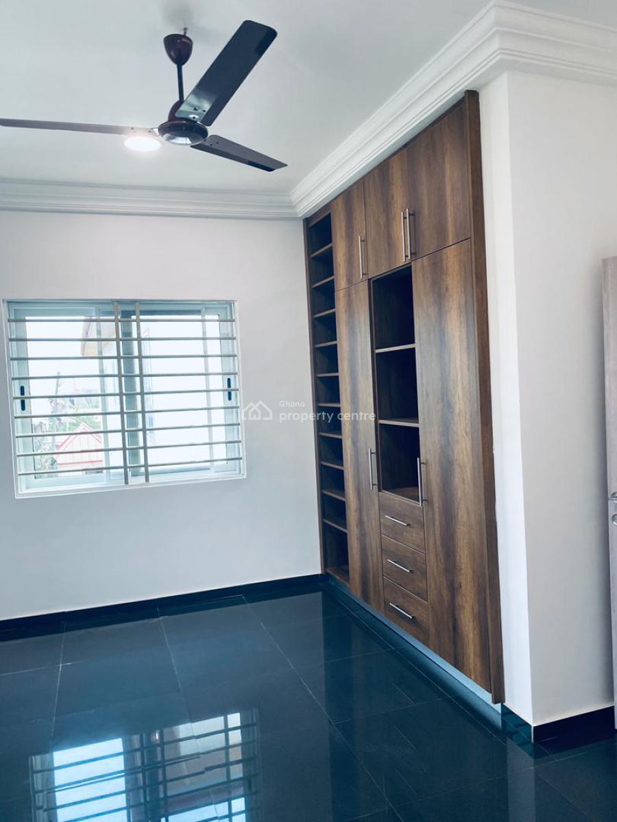 4 Bedrooms House Lakeside Estates, Lakeside Estates, Adenta Municipal, Accra, Detached Duplex for Sale