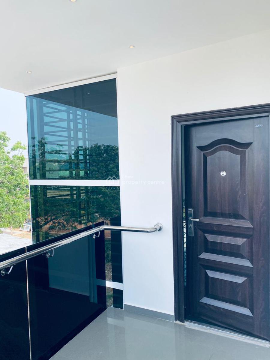 4 Bedrooms House Lakeside Estates, Lakeside Estates, Adenta Municipal, Accra, Detached Duplex for Sale