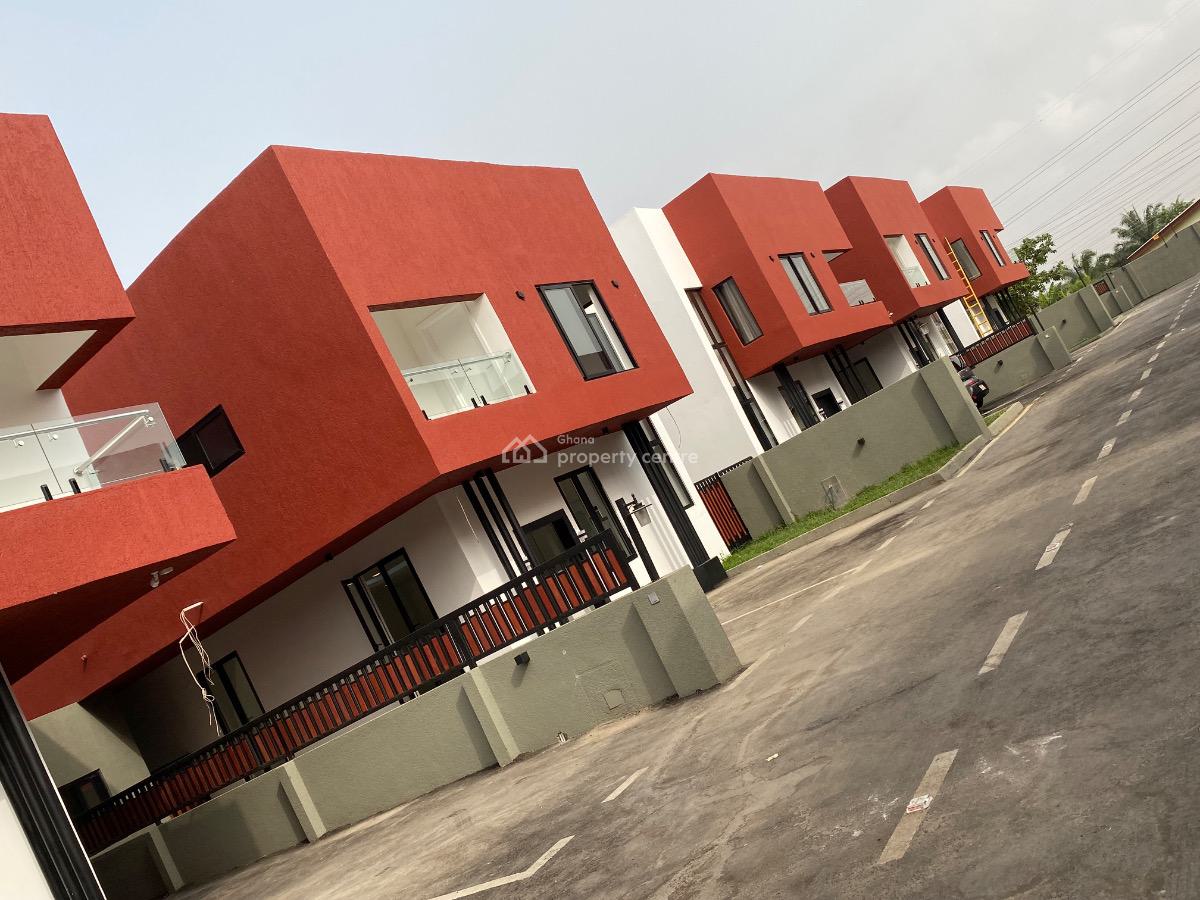 4 Bedrooms House at East Legon, East Legon, East Legon, Accra, Townhouse for Sale