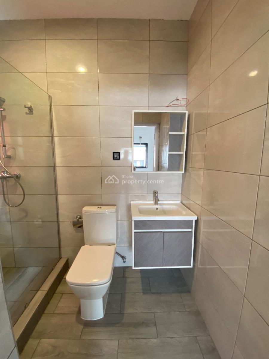 4 Bedrooms House at East Legon, East Legon, East Legon, Accra, Townhouse for Sale