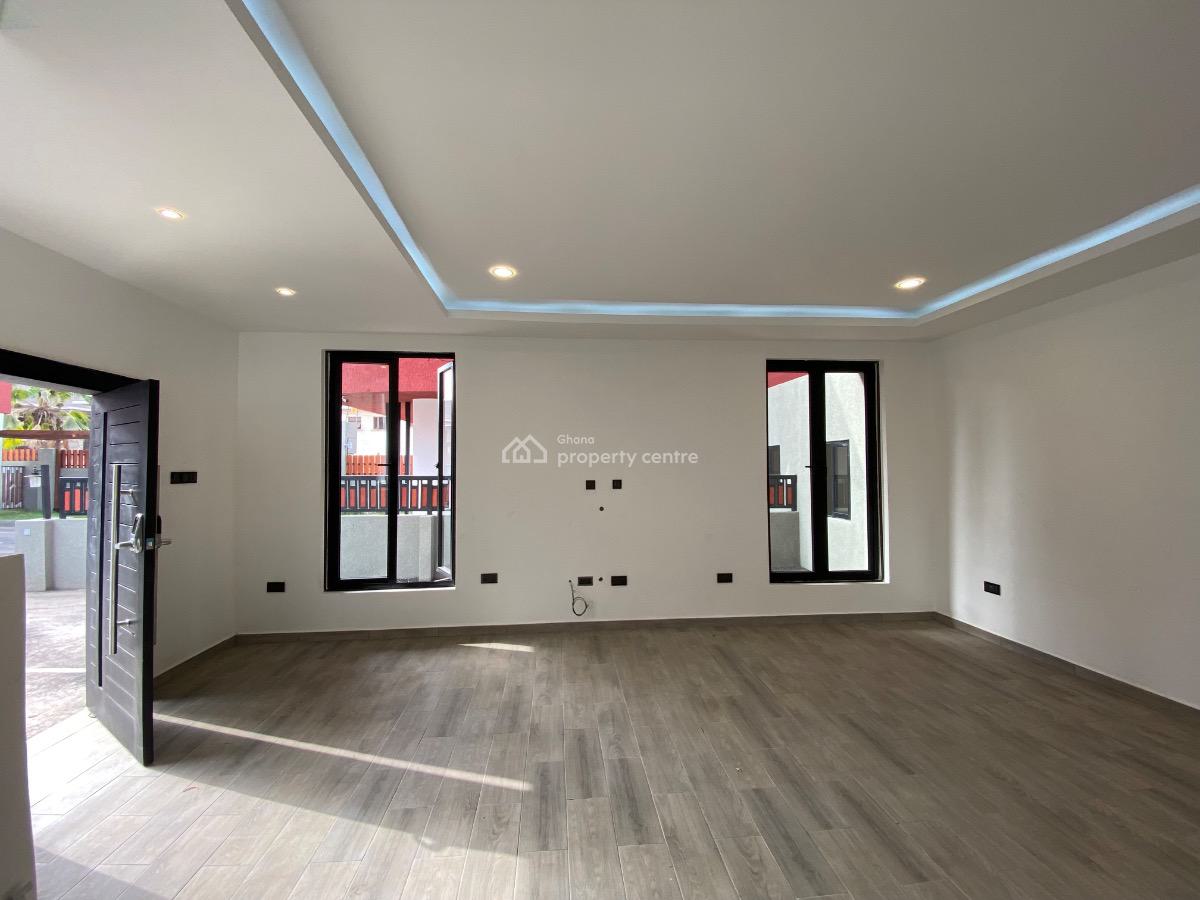 4 Bedrooms House at East Legon, East Legon, East Legon, Accra, Townhouse for Sale