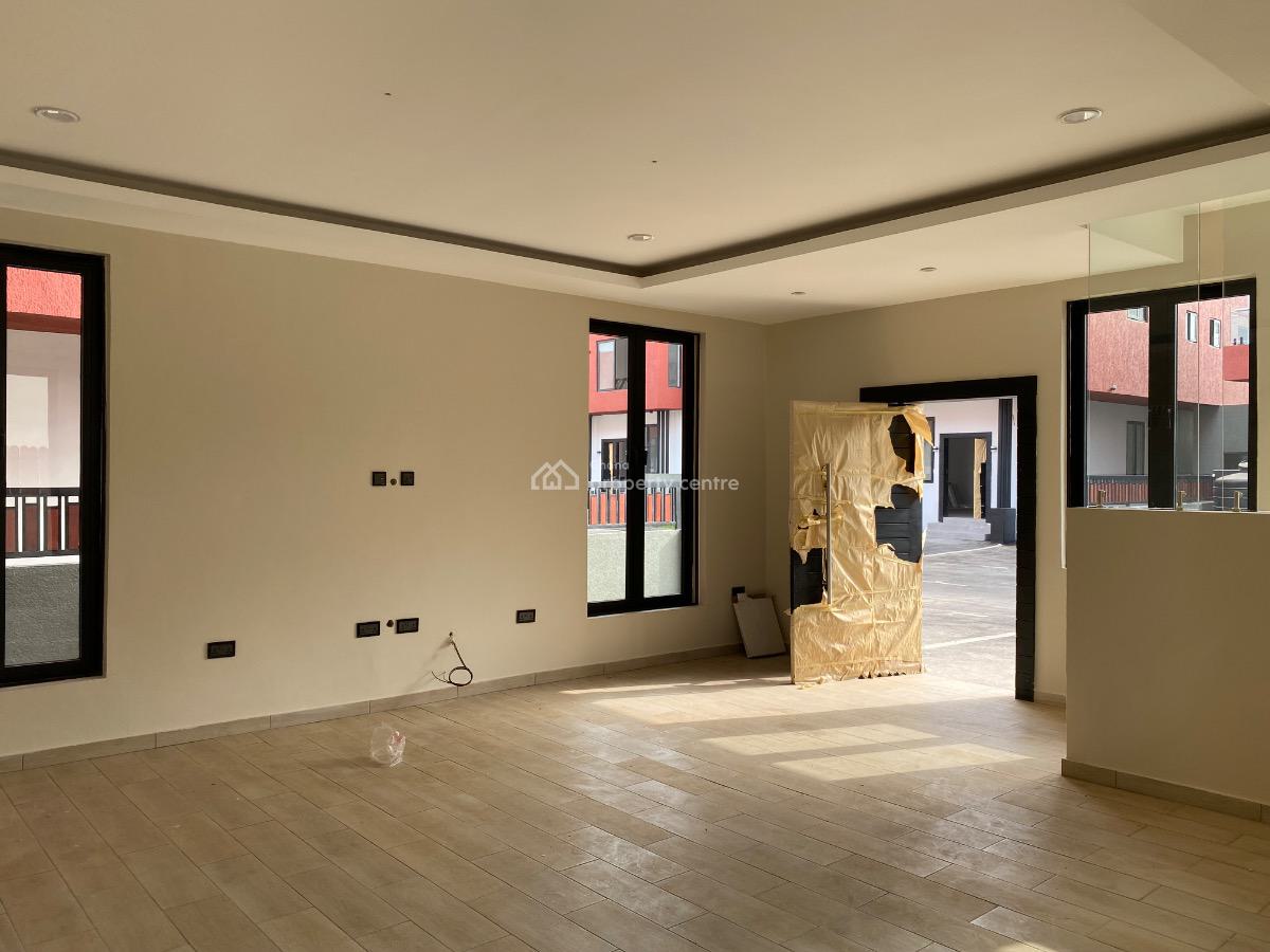 4 Bedrooms House at East Legon, East Legon, East Legon, Accra, Townhouse for Sale