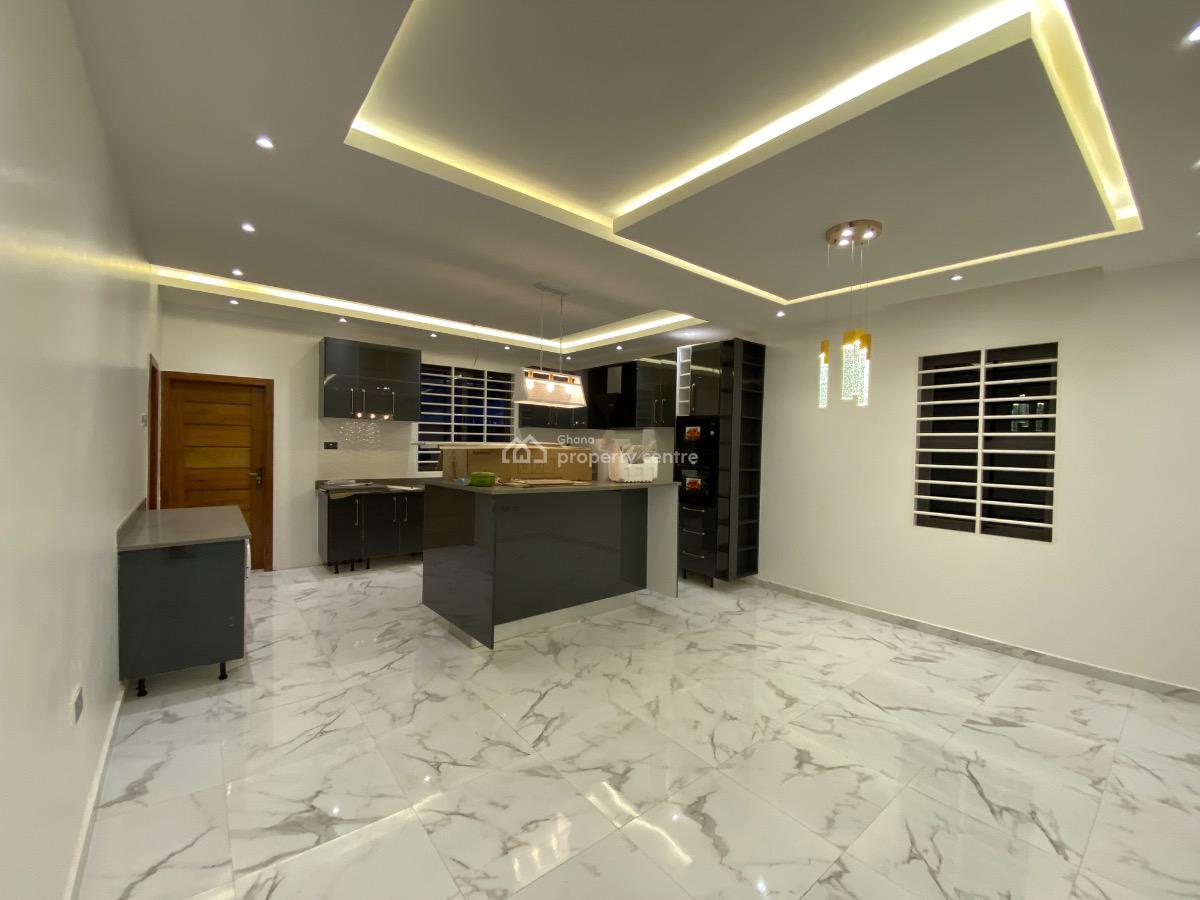 4 Bedrooms Mansion at Lakeside Estates, Lakeside Estate, Adenta Municipal, Accra, House for Sale