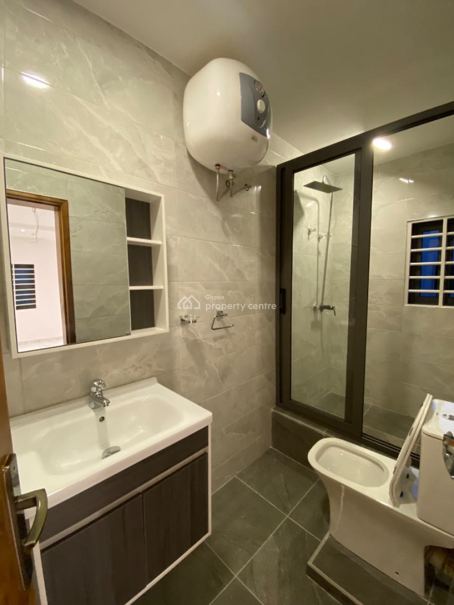 4 Bedrooms Mansion at Lakeside Estates, Lakeside Estate, Adenta Municipal, Accra, House for Sale