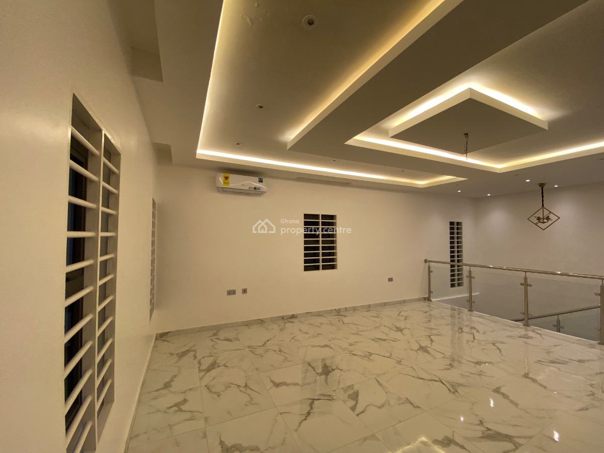 4 Bedrooms Mansion at Lakeside Estates, Lakeside Estate, Adenta Municipal, Accra, House for Sale