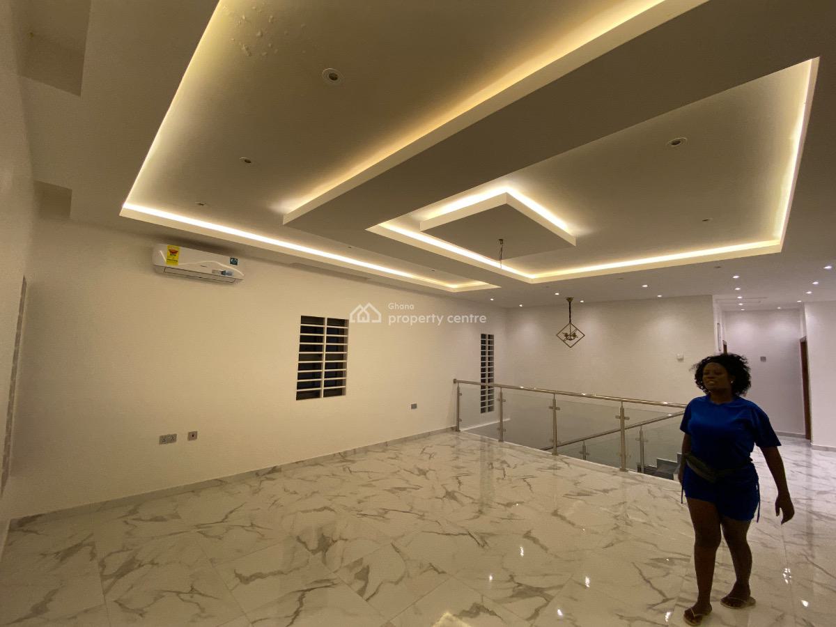 4 Bedrooms Mansion at Lakeside Estates, Lakeside Estate, Adenta Municipal, Accra, House for Sale