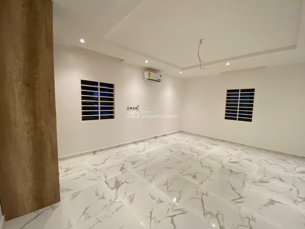 4 Bedrooms Mansion at Lakeside Estates, Lakeside Estate, Adenta Municipal, Accra, House for Sale