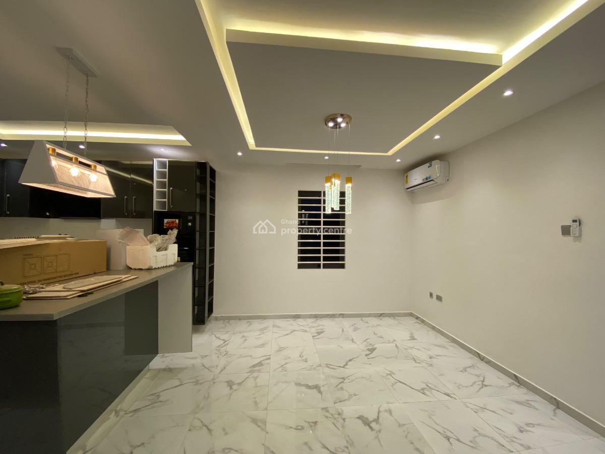 4 Bedrooms Mansion at Lakeside Estates, Lakeside Estate, Adenta Municipal, Accra, House for Sale