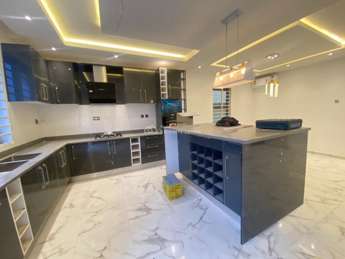 4 Bedrooms Mansion at Lakeside Estates, Lakeside Estate, Adenta Municipal, Accra, House for Sale