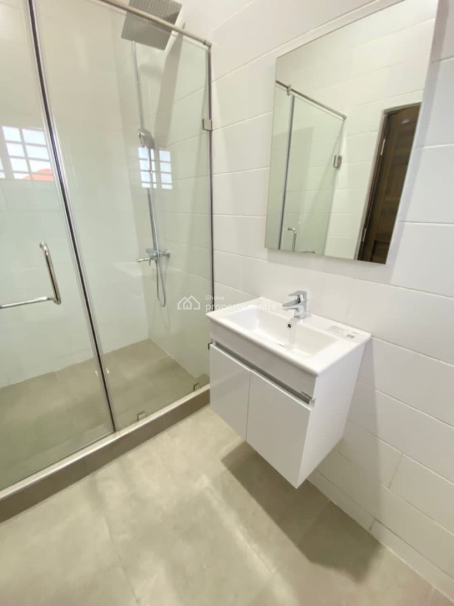 4 Bedrooms House at Lakeside Estates, Lakeside Estates, Adenta Municipal, Accra, House for Sale