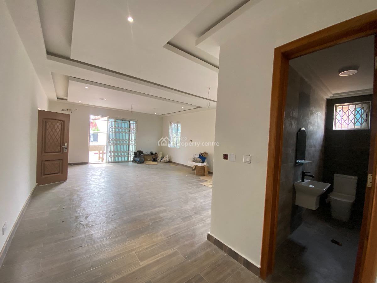 Luxury 3 Bedrooms House with 1 Outhouse Trassaco, Trassaco, Adjiringanor, East Legon, Accra, House for Rent