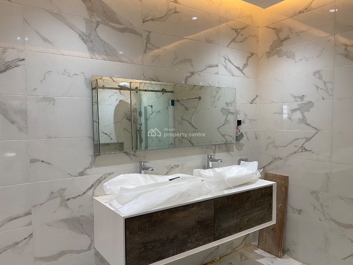 4 Bedrooms House at Lakeside Estates, Lakeside Estate, Adenta Municipal, Accra, House for Sale