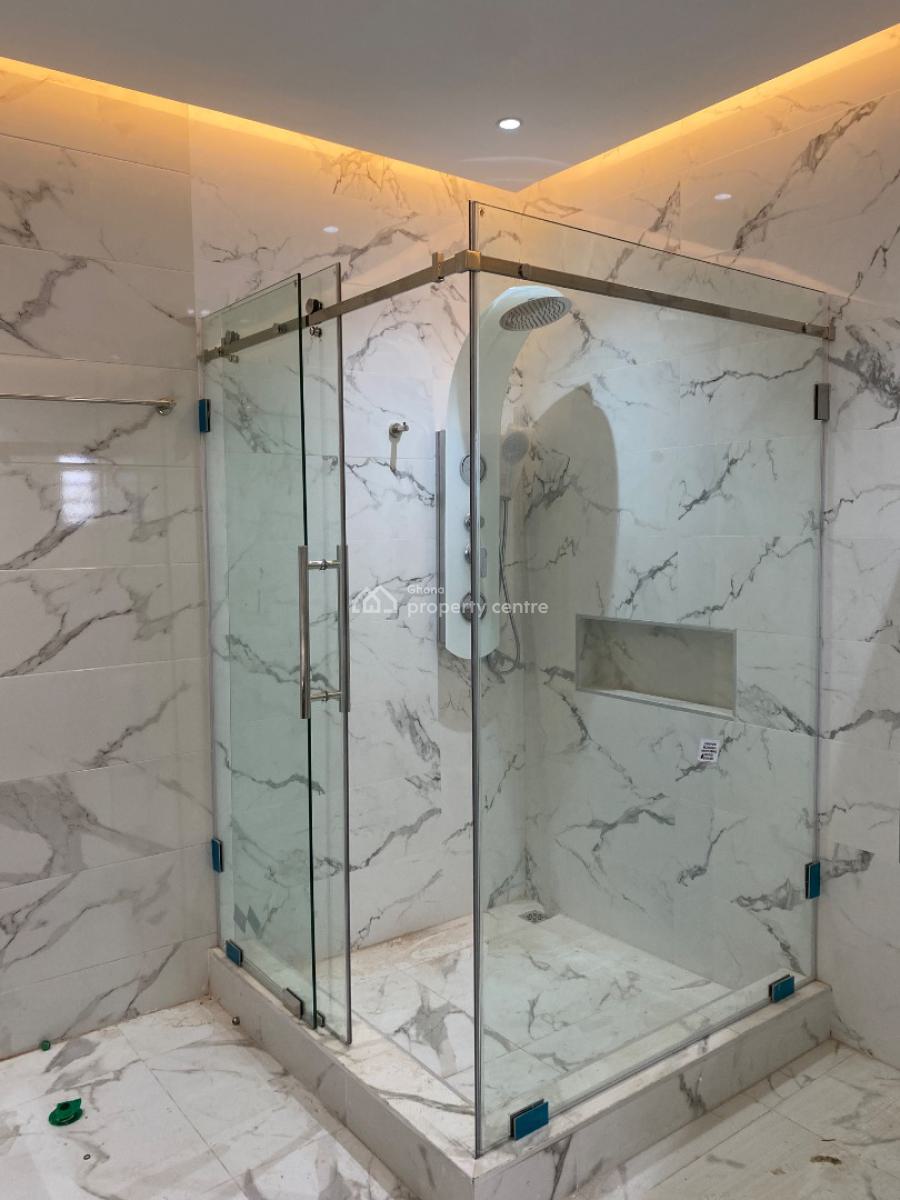 4 Bedrooms House at Lakeside Estates, Lakeside Estate, Adenta Municipal, Accra, House for Sale