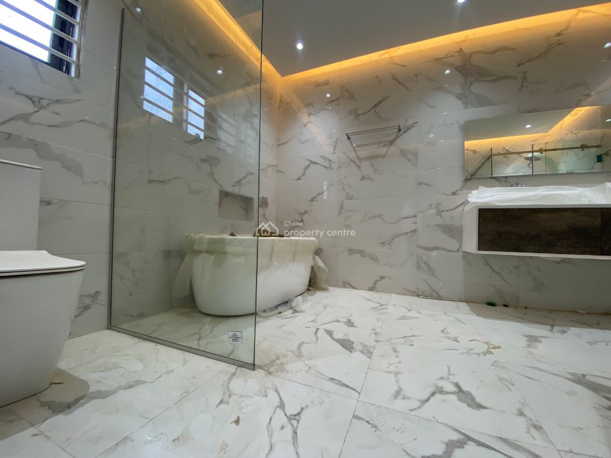 4 Bedrooms House at Lakeside Estates, Lakeside Estate, Adenta Municipal, Accra, House for Sale