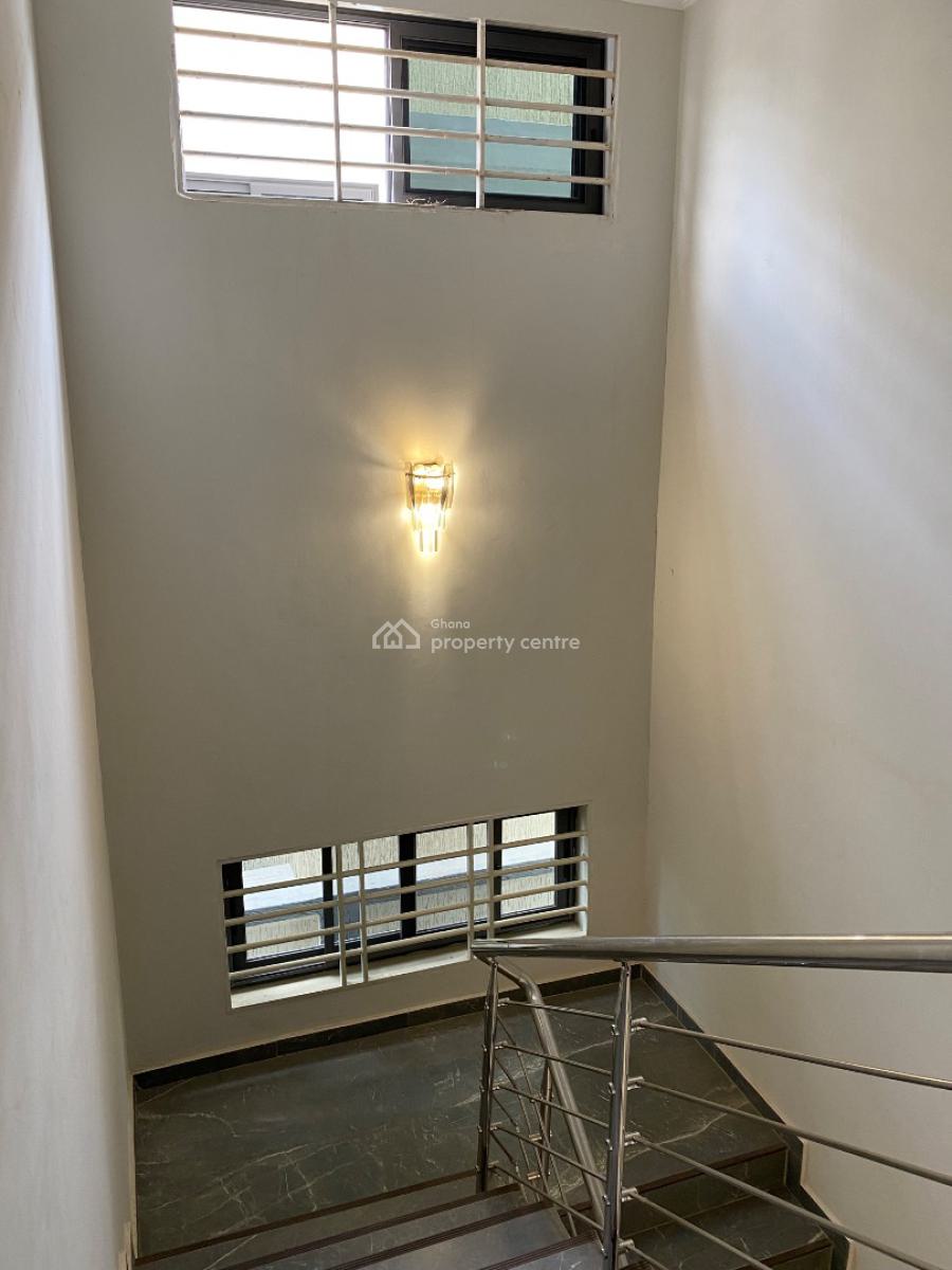 Luxury 4 Bedrooms Lakeside Estates, Lakeside Estates, Adenta Municipal, Accra, Detached Duplex for Sale