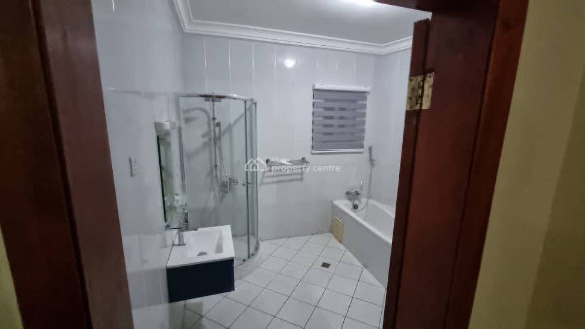3 Bedroom Apartment with Swimming Pool, North Ridge, Accra, Apartment for Sale