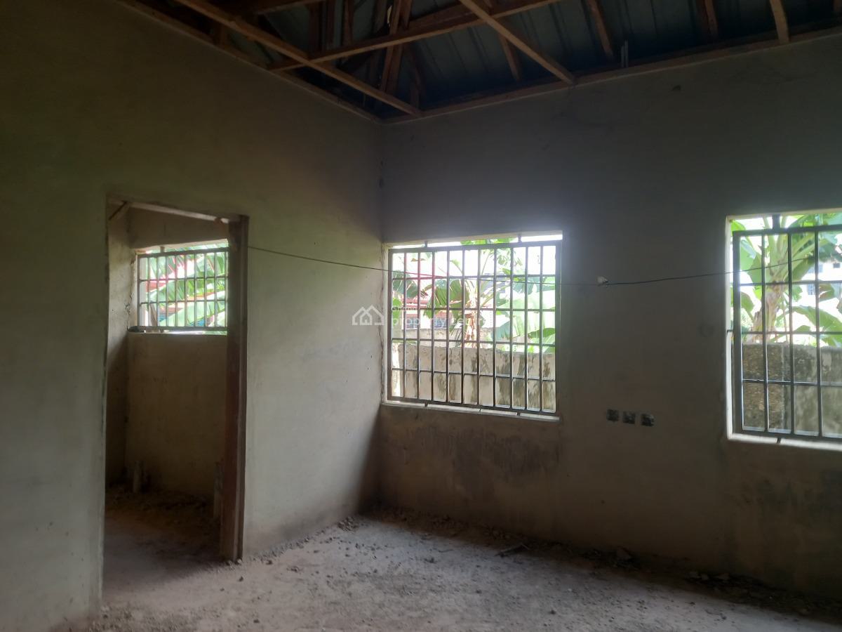 6 Bedrooms, Konkorli, Near Santasi/ Ahodwo Daban., Kumasi Metropolitan, Ashanti, House for Sale